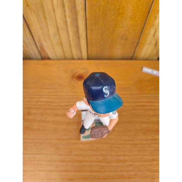 Ichiro Suzuki, Seattle Mariners Collectible Bobblehead - Picture 5 of 10